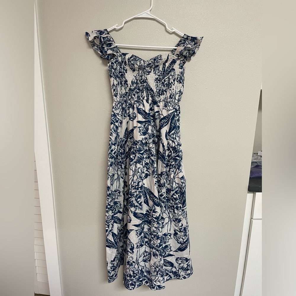Abercrombie & Fitch Tiered Rushed Maxi Dress